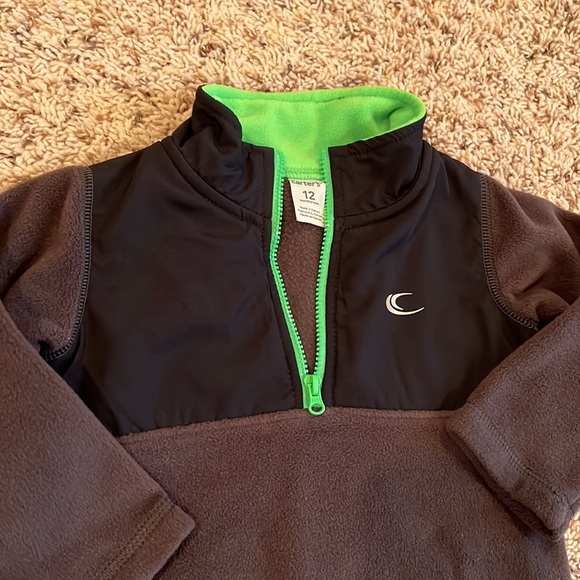 NWOT Carter’s brand baby boy’s fleece pullover size 12 months - Picture 2 of 4